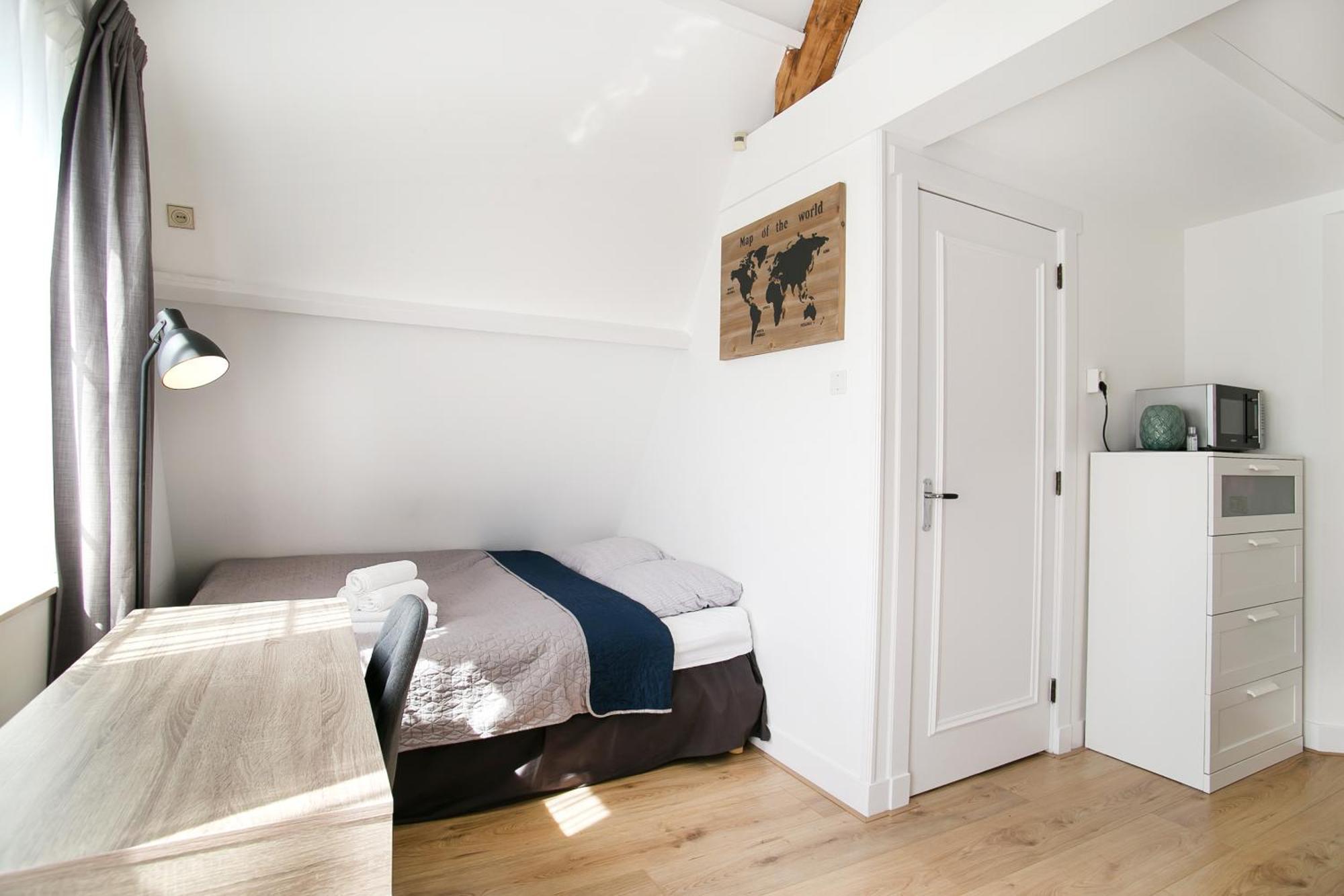 Four Star Apartments - Berkenbosch Blokstraat The Hague Room photo
